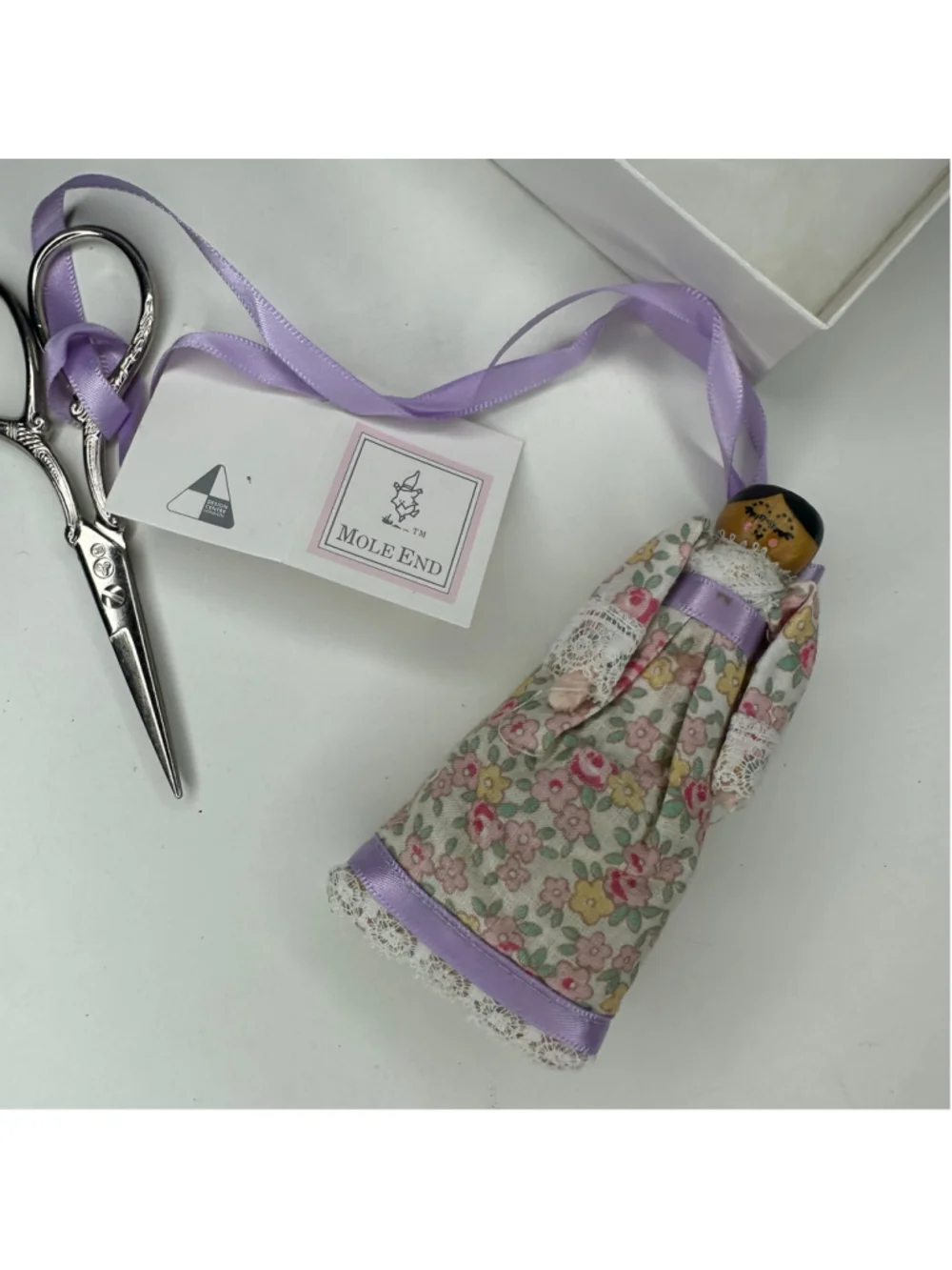 Vintage New NIB Mole End England Wooden Peg Doll Sewing Chatelaine Scissors Set